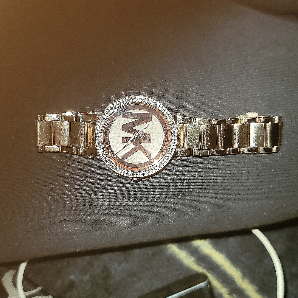 Michael kors women's rose gold watch